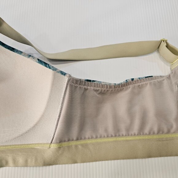 Kinetic Adjustable Sports Bra - Picture 7 of 8